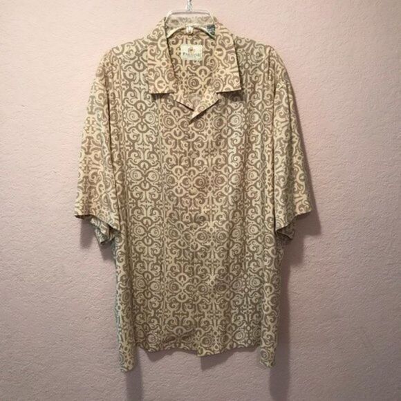 NWOT. Paradise by Axis bottom down shirt - Picture 3 of 6